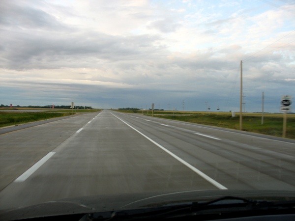 дорога в Манитобе road in Manitoba