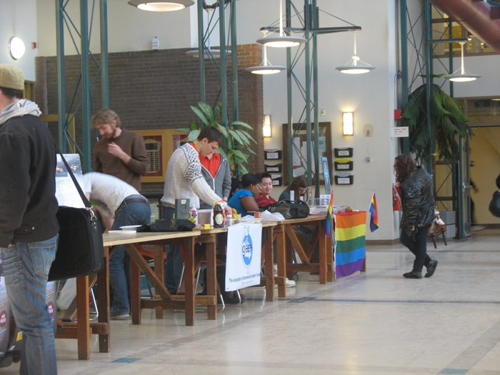 Университет Виннипега геи и лесбиянки University of Winnipeg UWSA gays lesbians
