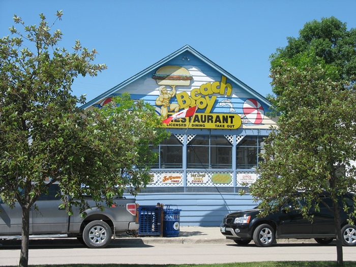 Гимли Манитоба Gimli Manitoba Beach Boy restaurant