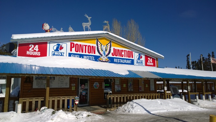 заправка ресторан Ponton Junction Томпсон Манитоба Канада. Fuel, restaurant, Thompson Manitoba Canada