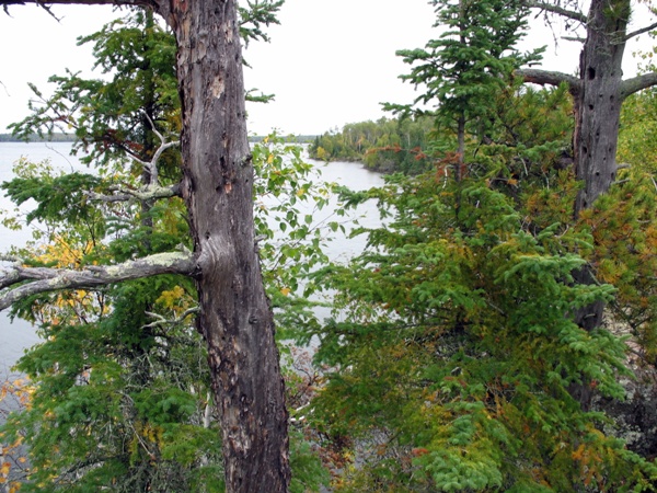 Whiteshell Provincial Park, озёра Канады, другой берег острова