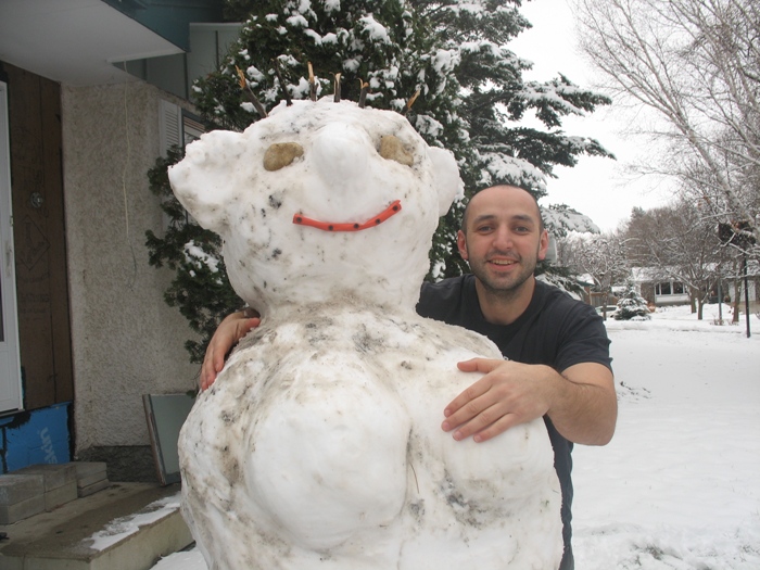 Черняков научит как построить снеговика снежную бабу?