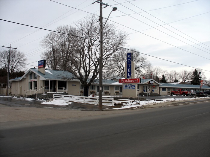Канада Онтарио мотель LakeView INN в Норф Бэй. North Bay, Ontario
