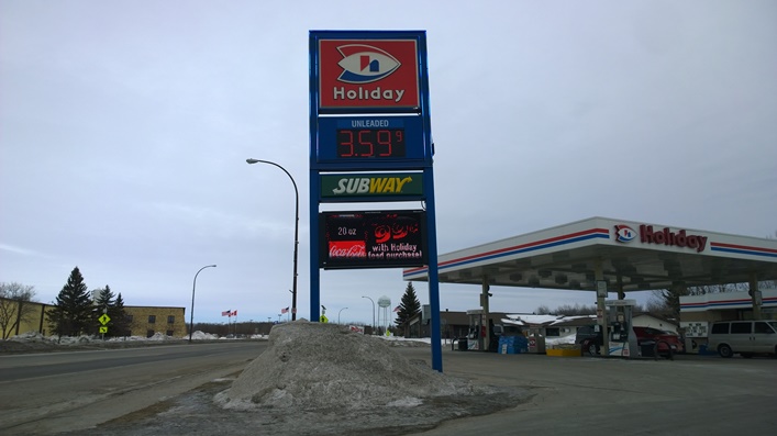 Миннесота Америка цена на бензин Warroad Minnesota USA