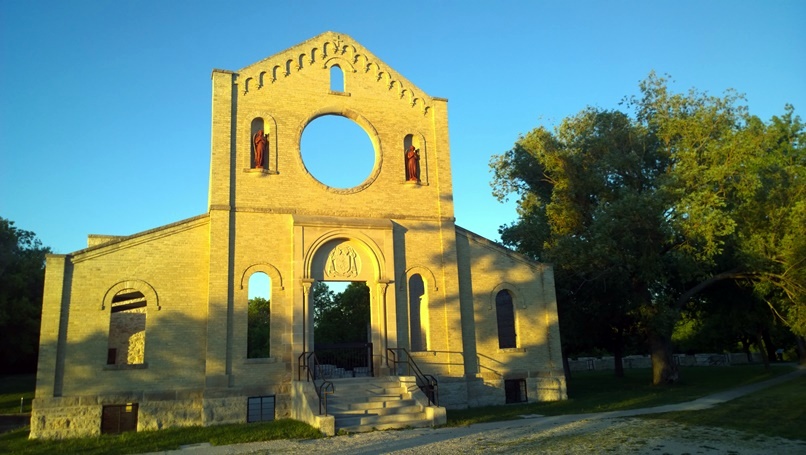 Монастырь Траппистов. Виннипег, Манитоба, Канада. Trappist Monastery near Winnipeg, Manitoba, Canada 